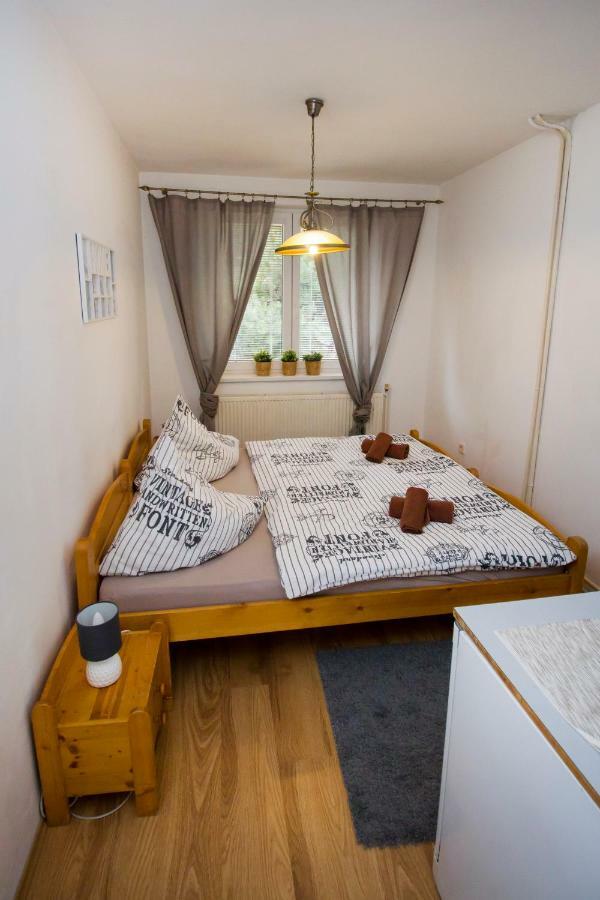 Star Apartments Piest'any Esterno foto